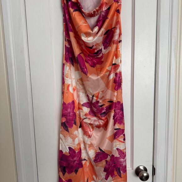 TOPERTH BOUTIQUE STRAPLESS FLORAL DRESS - Picture 6 of 10